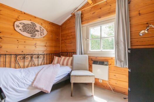 Schlafzimmer 3 mit 1 Einzelbett