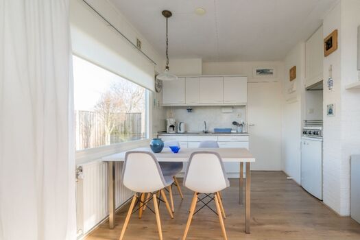 Offene Küche mit Essecke