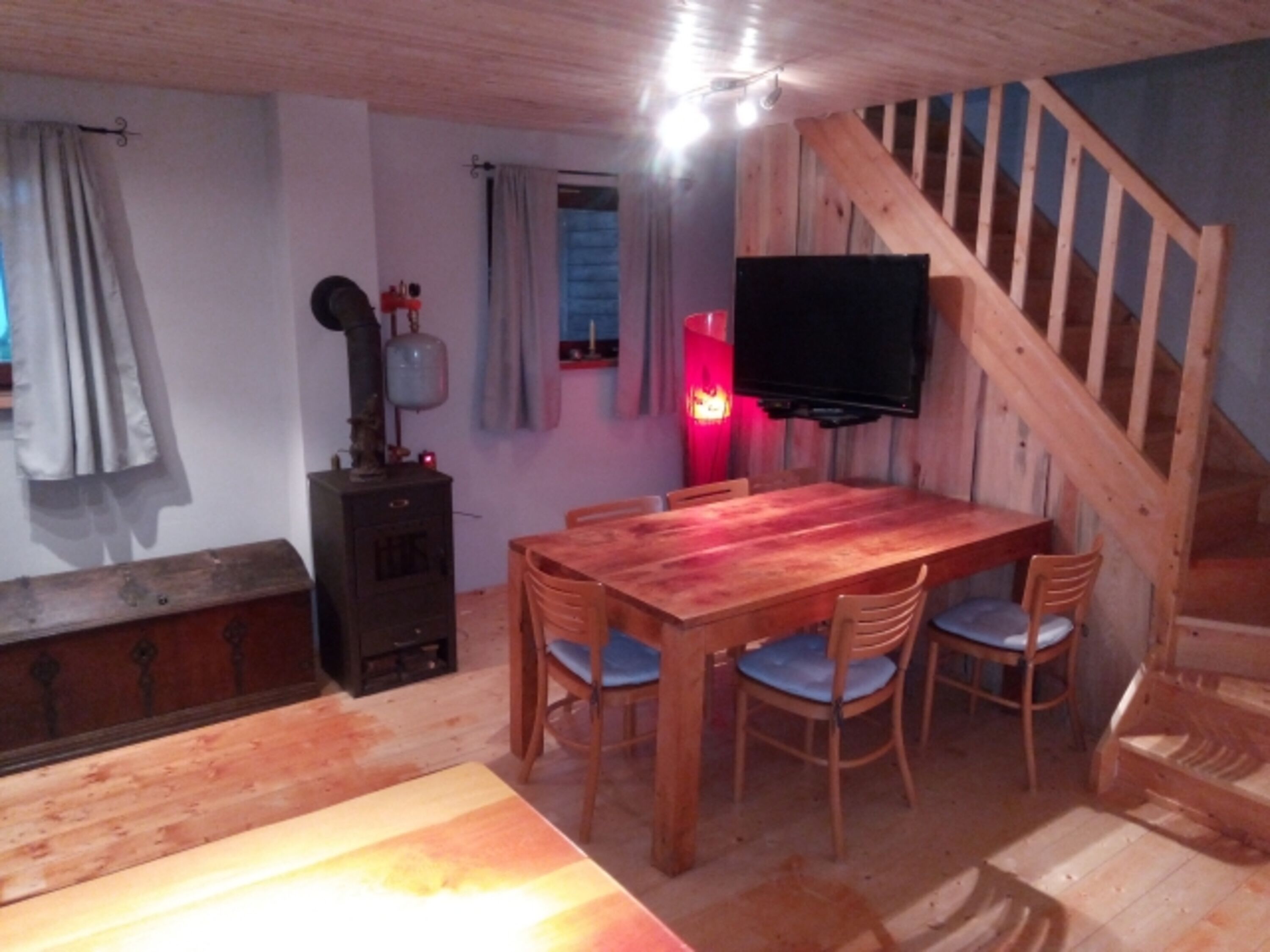 Essbereich mit Kamin