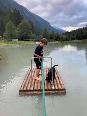 Tolle Wasserspielplätze im ganzen Tal und auf den Bergen