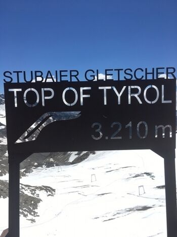 Ein 3Tausender, den man mit der Gondel "besteigen" kann. Unsere Gäste fahren kostenlos...