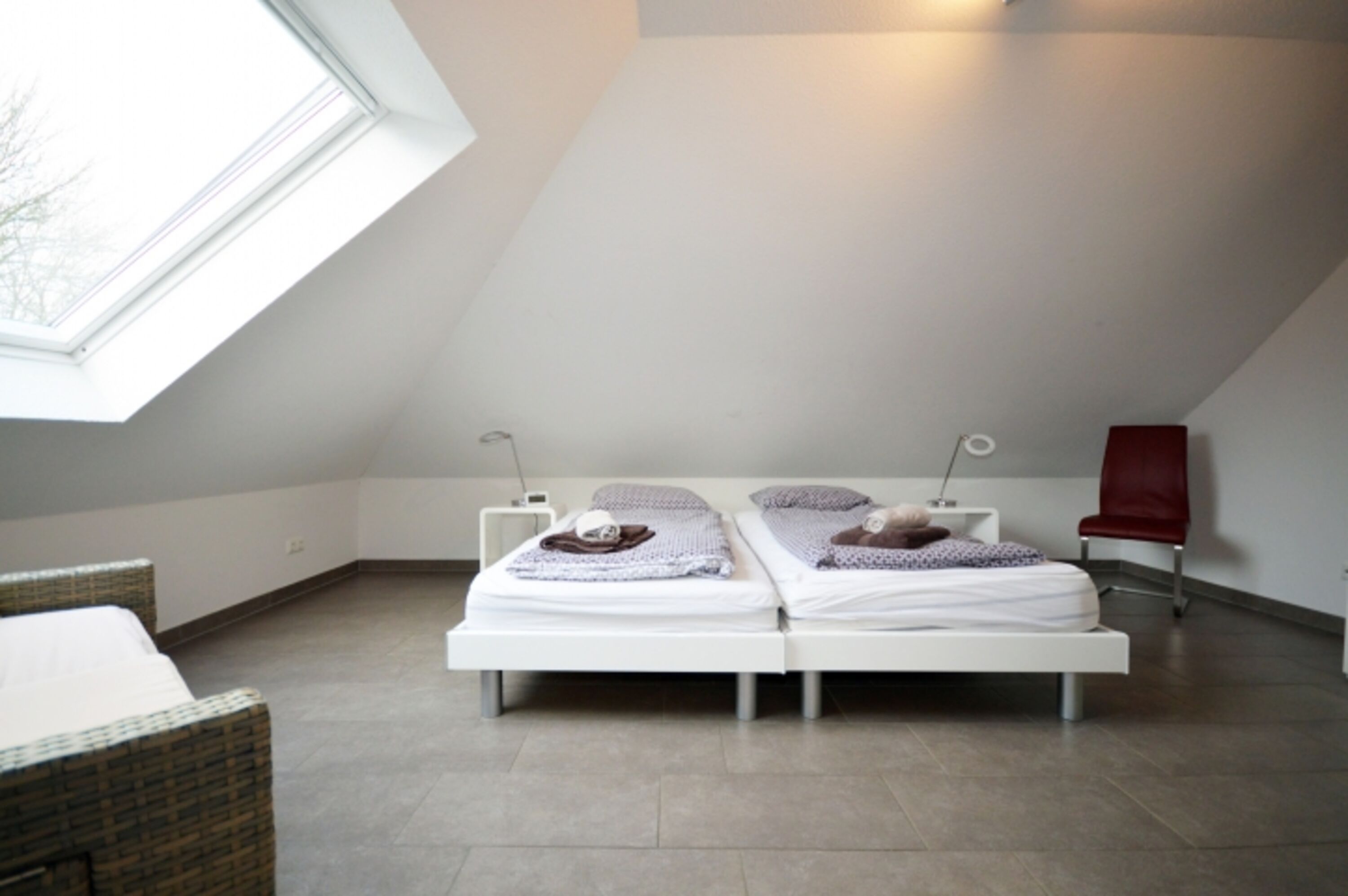Schlafzimmer mit Doppelbett