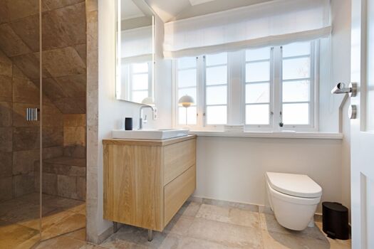 Badezimmer eins im OG mit Sauna