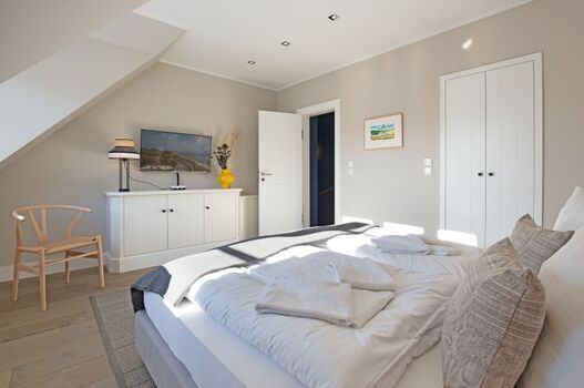 Schlafzimmer eins im OG