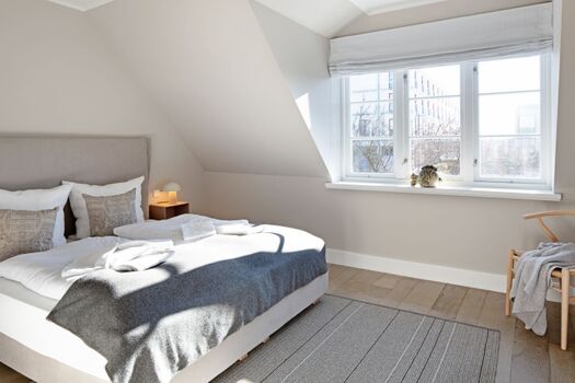 Schlafzimmer eins im OG