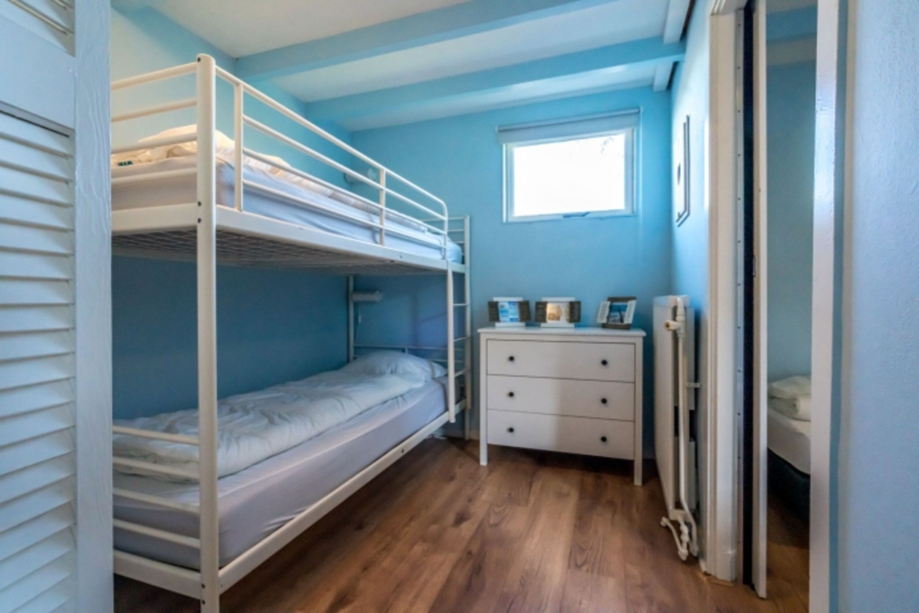 Schlafraum 3 in der Gästewohnung mit Etagenbett
