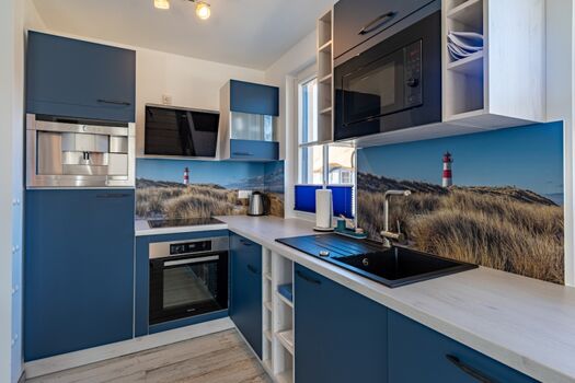 Küchenbereich mit Kaffeevollautomat