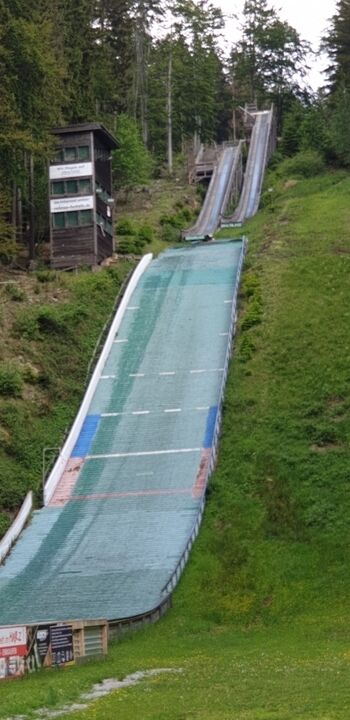 Hier wird auch im Sommer gesprungen