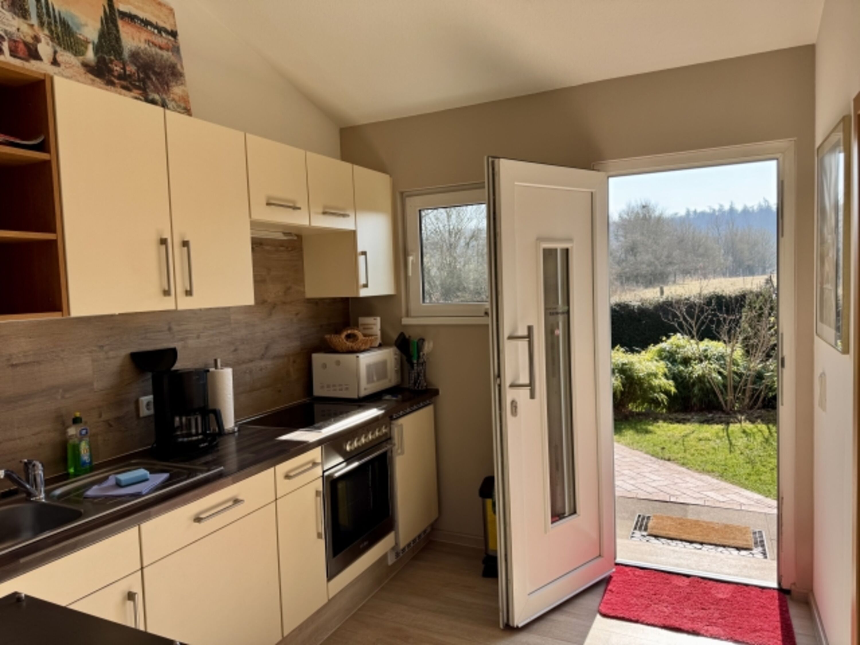 Küche mit direktem Zugang z. Südterrasse