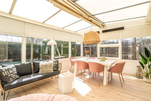 Die Essgruppe für 6 Personen