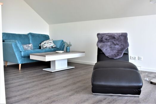 Galerie mit Zugang zur Loggia