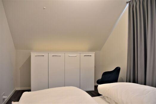 Stauraum Schlafzimmer DG