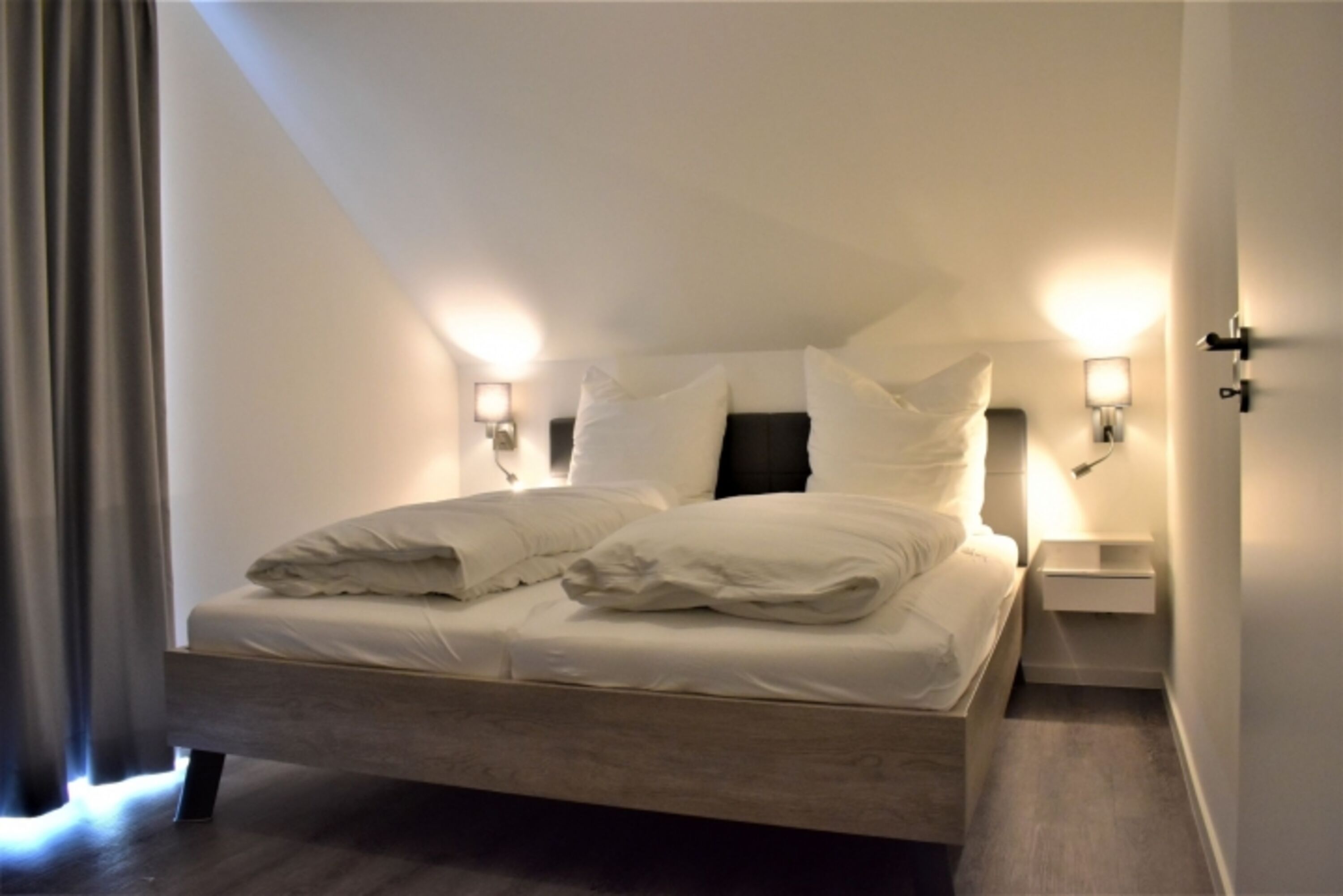 Schlafzimmer DG