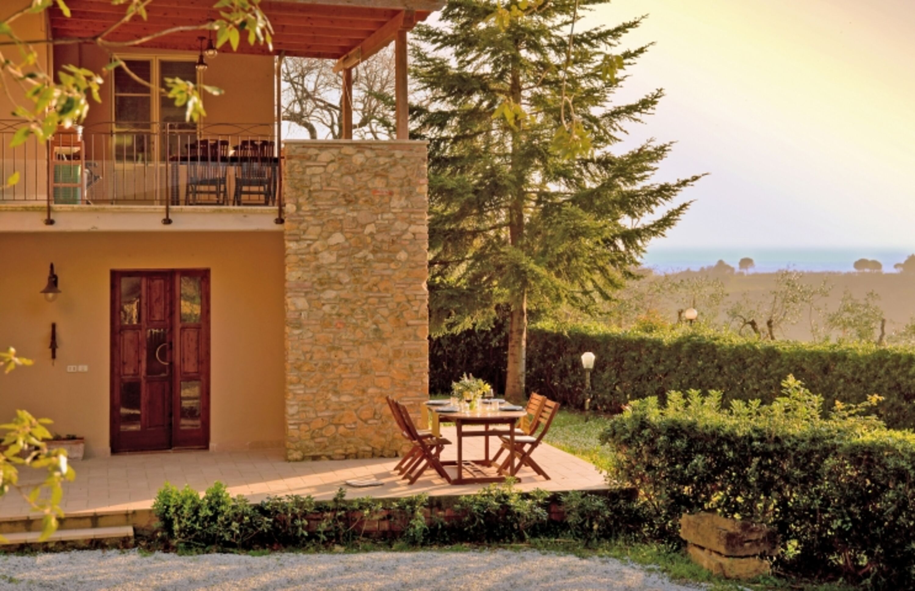 Terrasse mit Garten