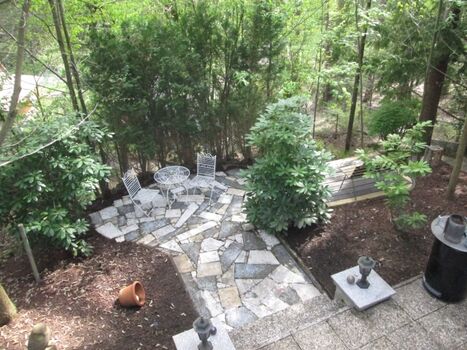 Unsere Eule grüsst Sie in Naturverbundenheit mit großem Wa ...