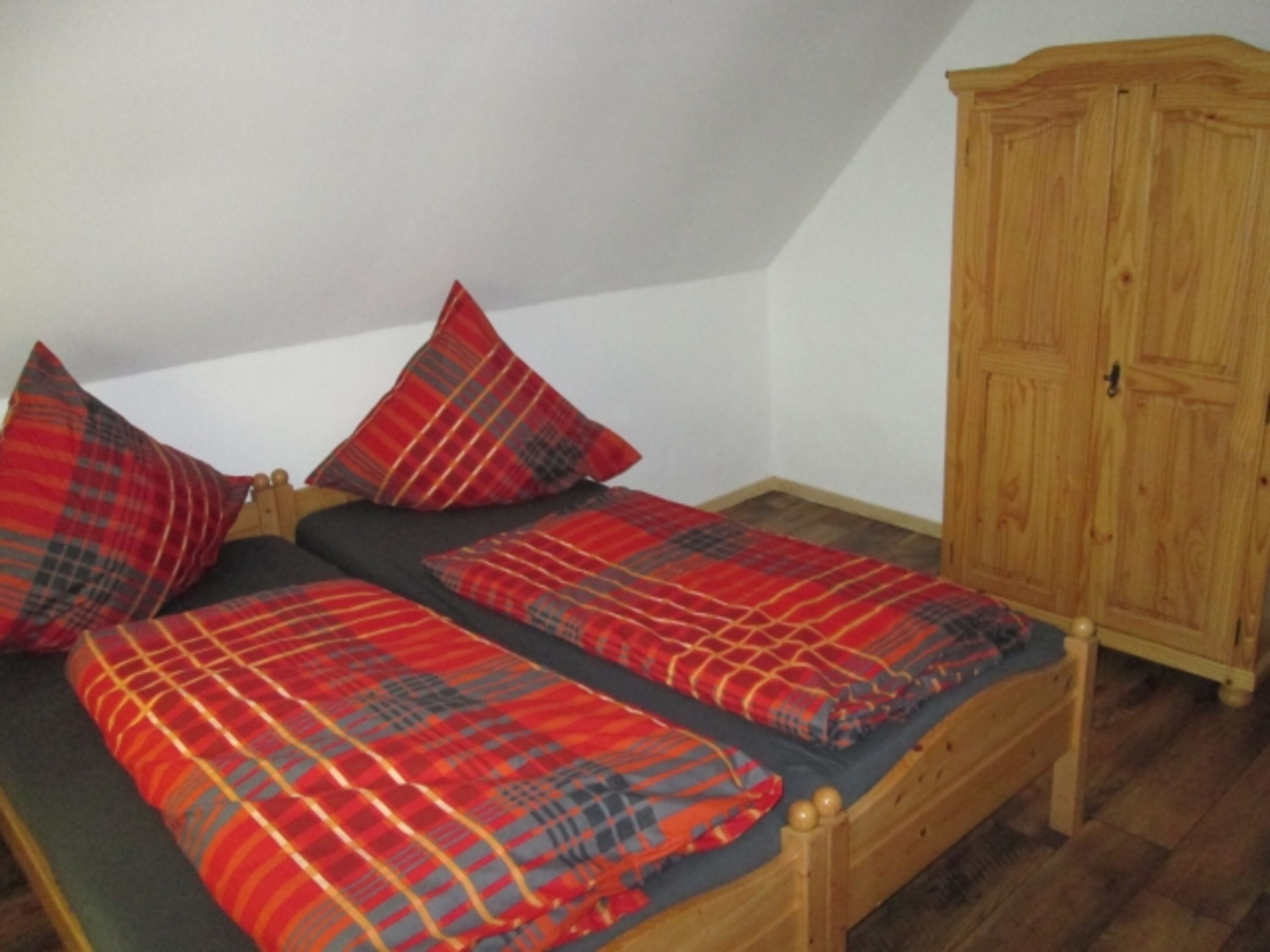 Schlafzimmer 2