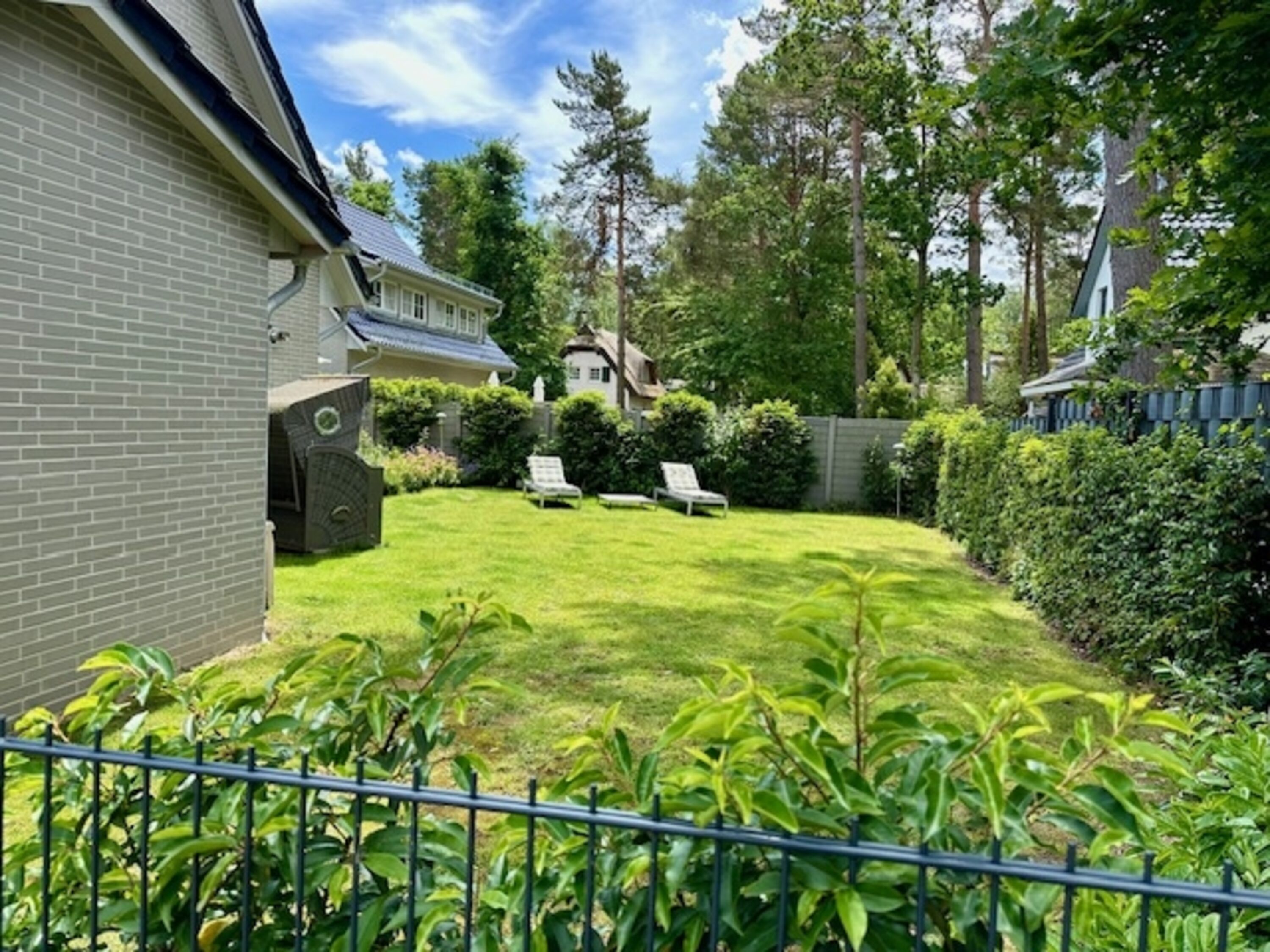 Garten mit Zaun