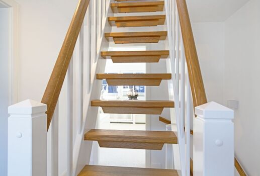 Treppe in den zweiten Stock