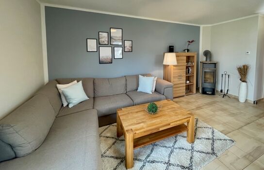 Wohnbereich mit Kamin