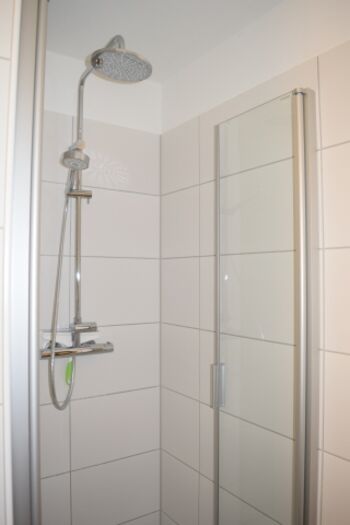 Vollbad 1. OG mit Dusche und ...