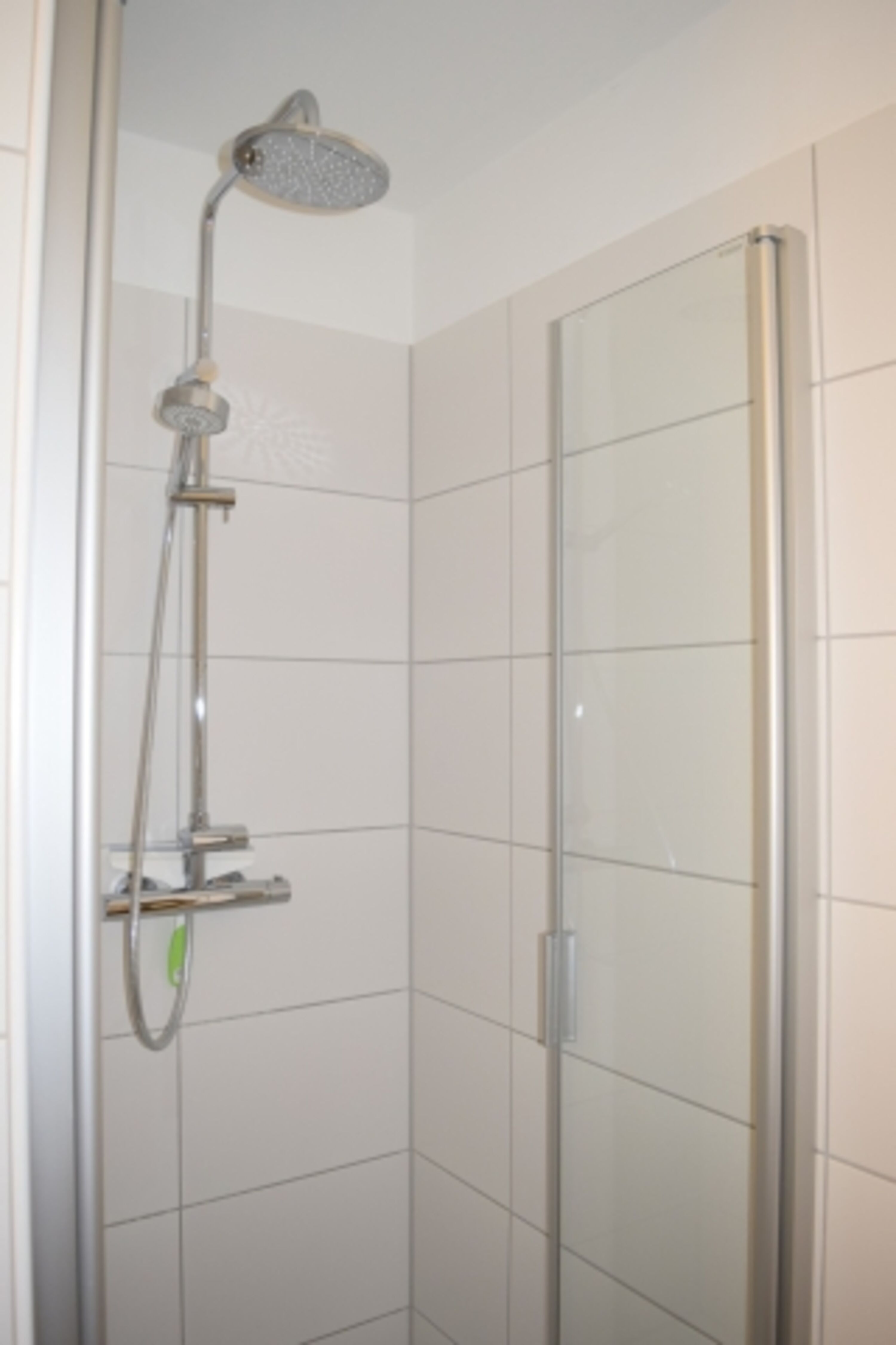 Vollbad 1. OG mit Dusche und ...