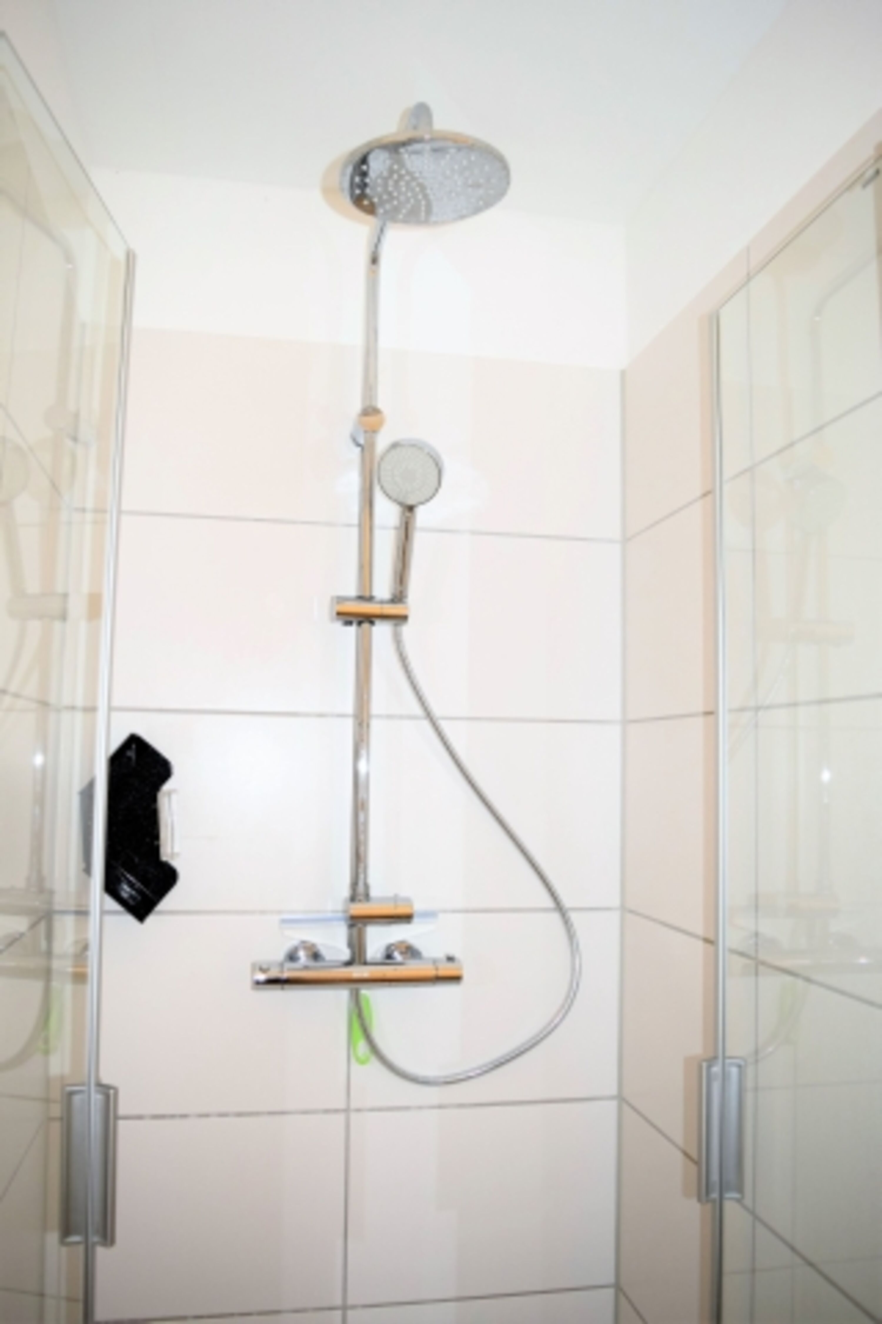 zweite Dusche im Bad 1.OG