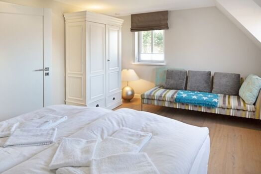 Schlafzimmer eins im 1 OG