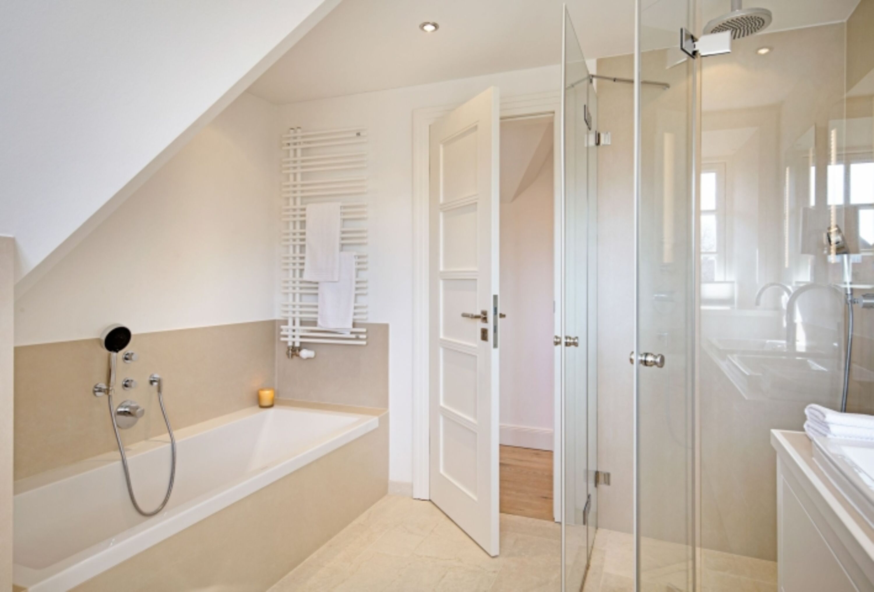 Badezimmer zwei im 1 OG