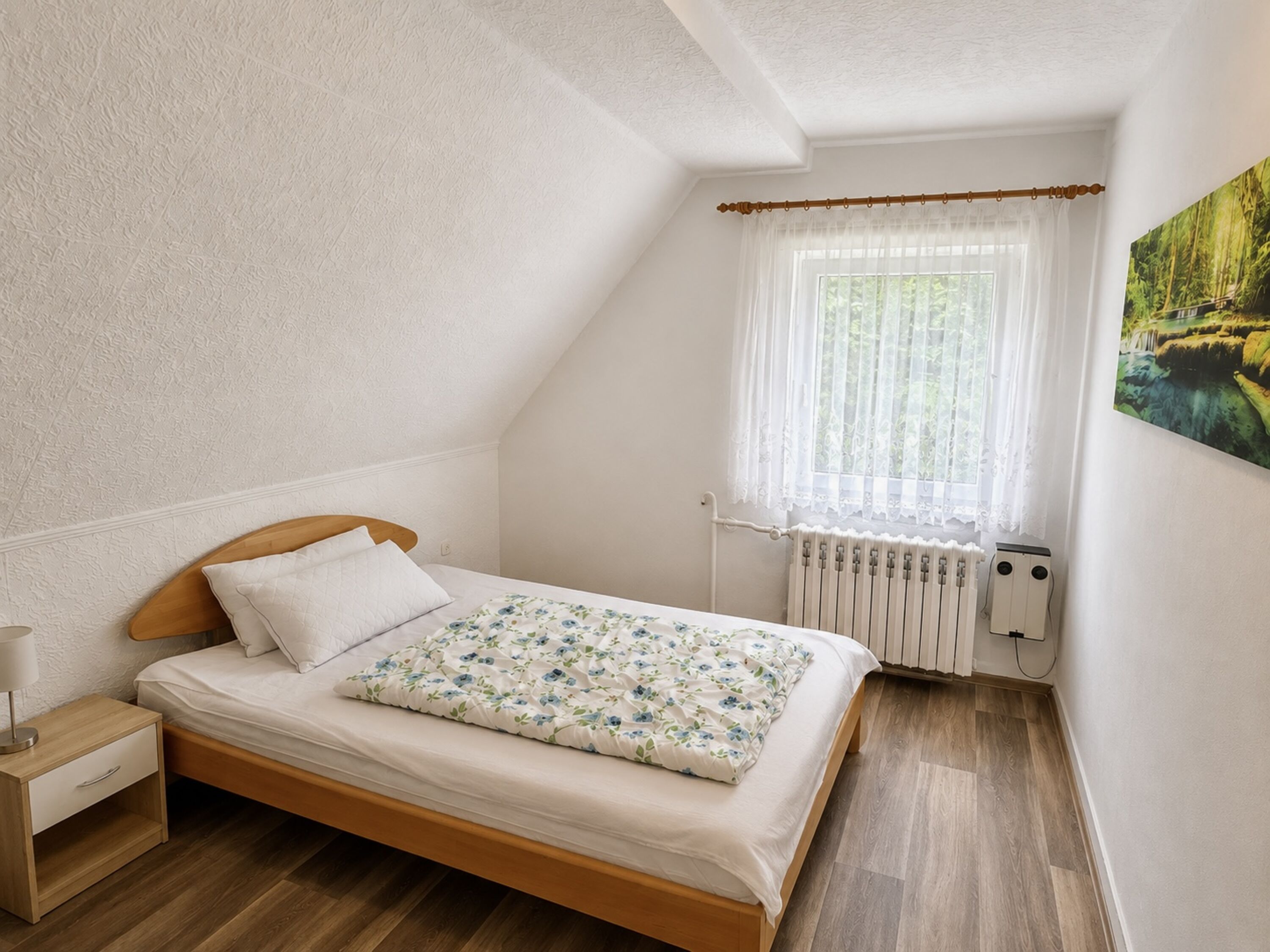 Schlafzimmer 4