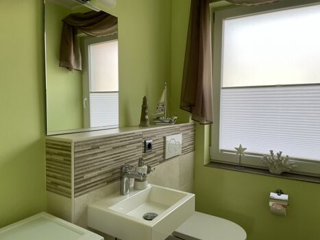 GästeWC mit Waschmaschine