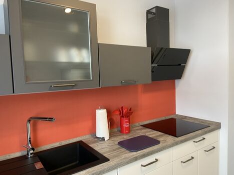 Küche mit Ceranfeld