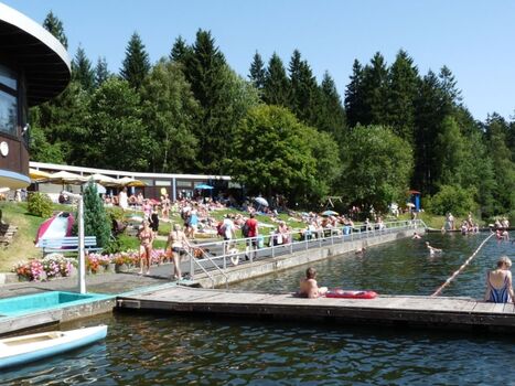 Wald-Seebad Kuttelbacher Teich