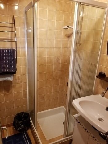 Dusche im Erdgeschoss