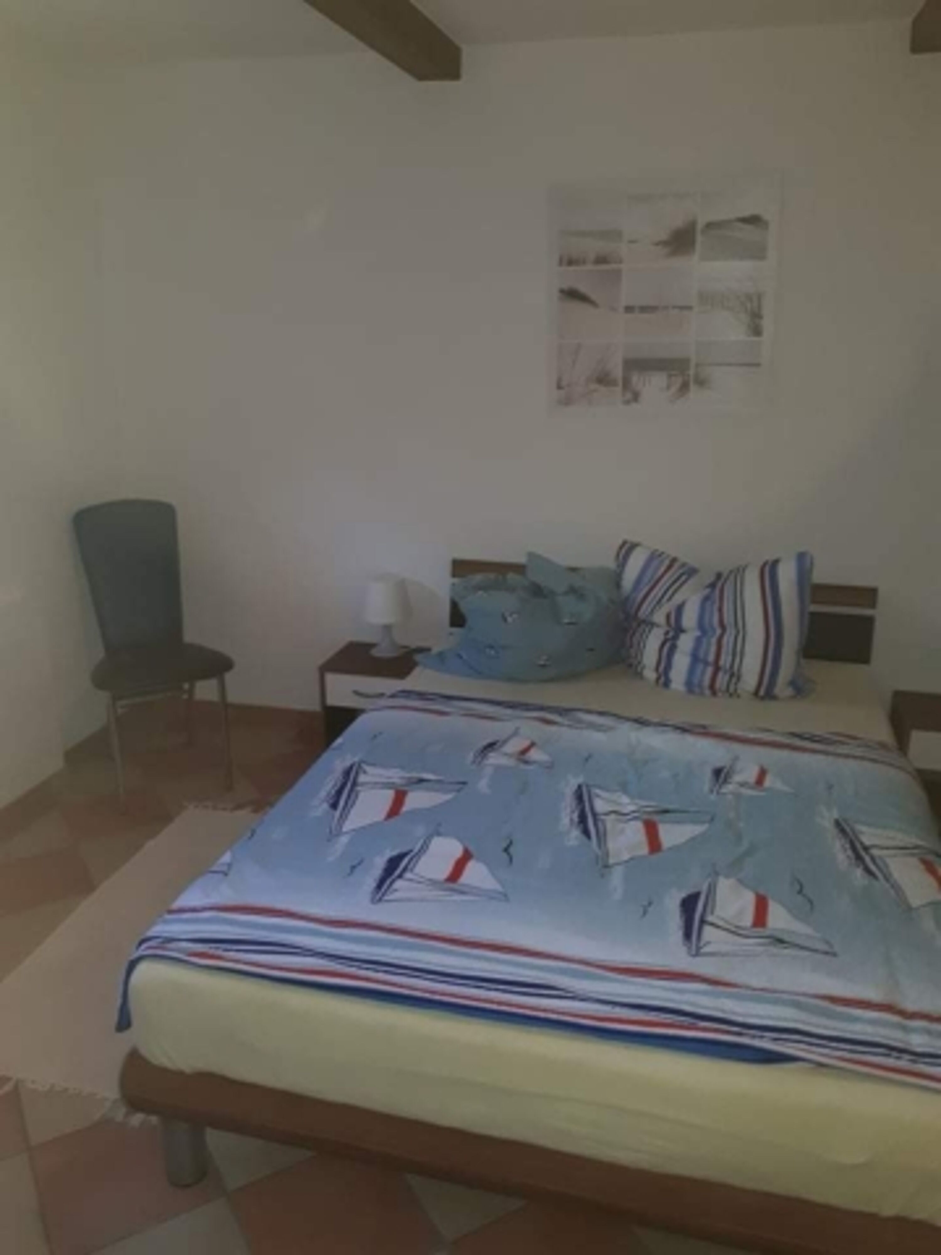 Schlafzimmer mit Doppelbett
