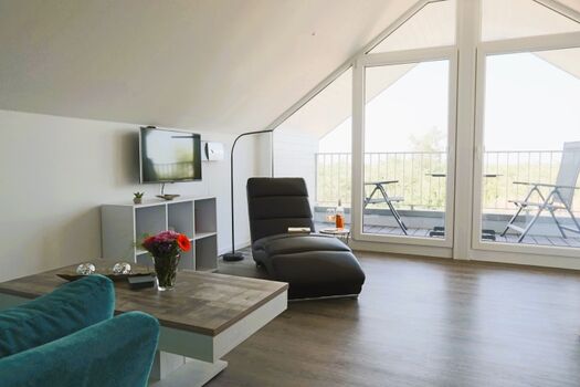 Galerie mit Zugang zur Loggia