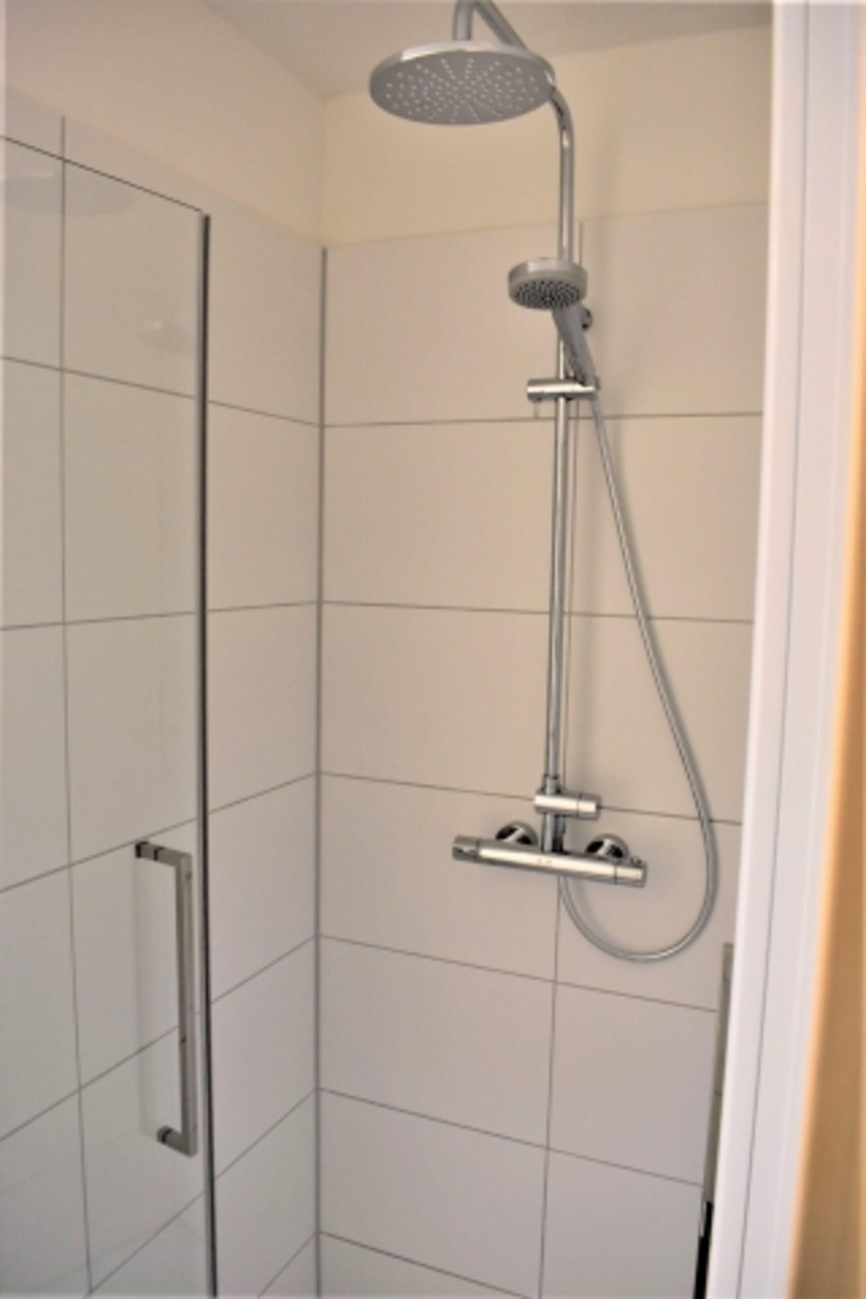 zweite Dusche im Bad