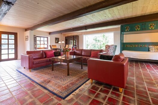 viel Platz bietet die Sofakombination