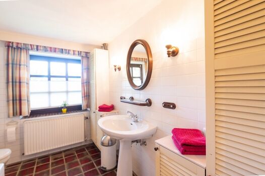 Vollbad mit Badewanne 