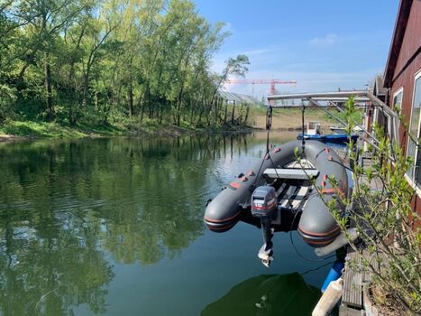 Ausblick von der Terrasse nach rechts