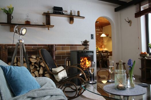 Wohnzimmer mit Kaminofen