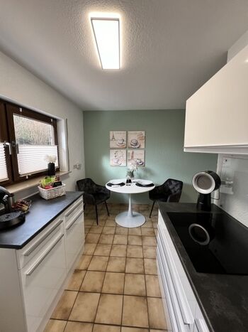 Küche und Esszimmer