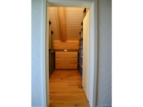 Ankleide mit Hauptschlafzimmer