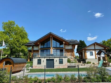 Sie suchen das besondere Ferienhaus? Dann sind Sie hier gena ...