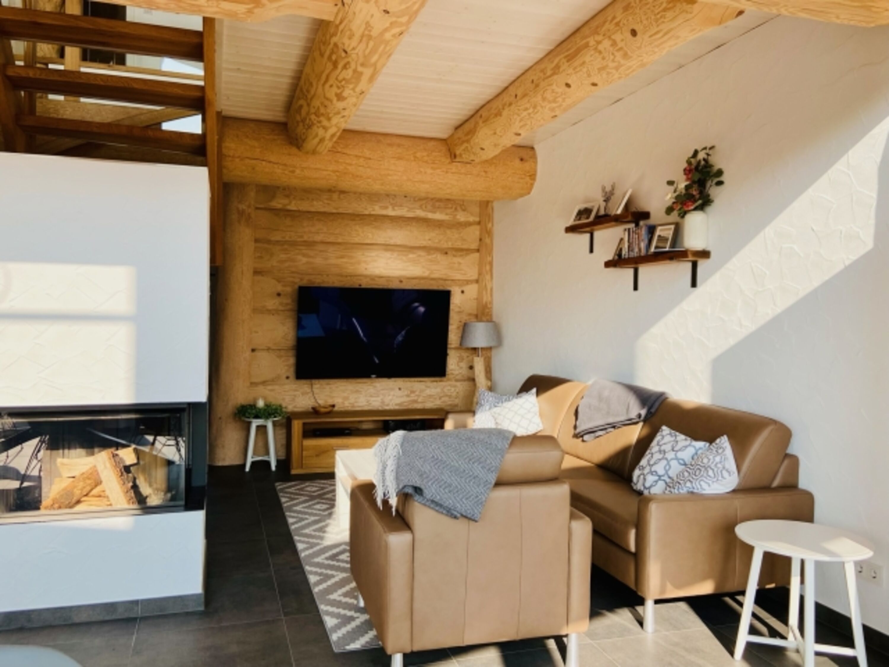 Wohnbereich mit Kamin