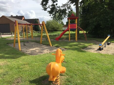 Spielplatz nur wenige Meter entfernt
