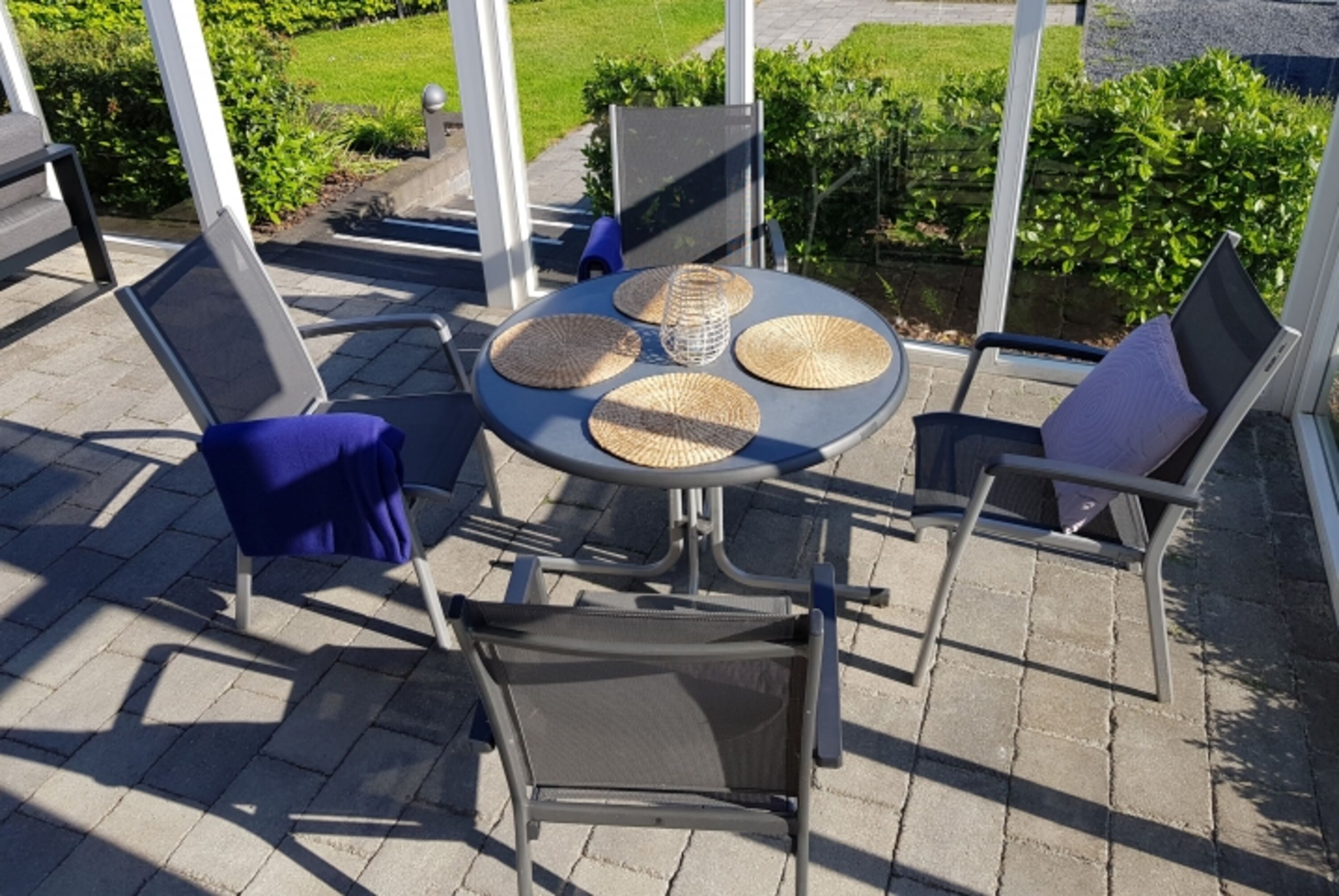 Essbereich mit Windschutz