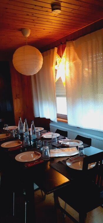 Der Esstisch an Weihnachten