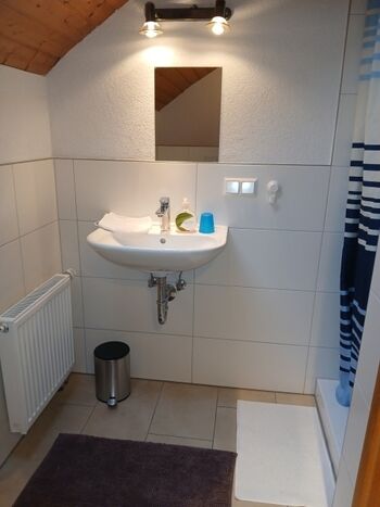 Duschbad im Dachgeschoss 