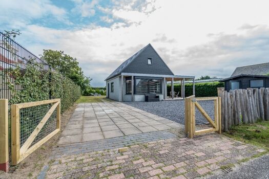 Parkplatz für 2 PKW's