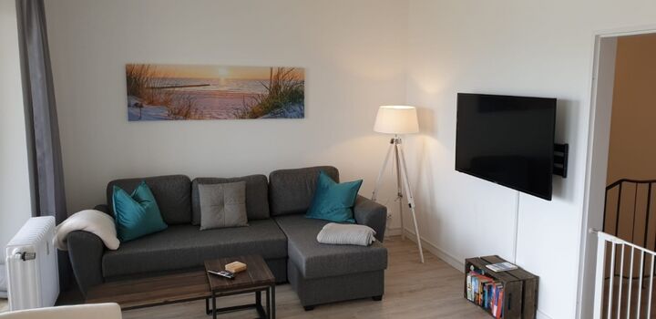 gemütliche Sitzgruppe mit 2m TV Schwenkarm